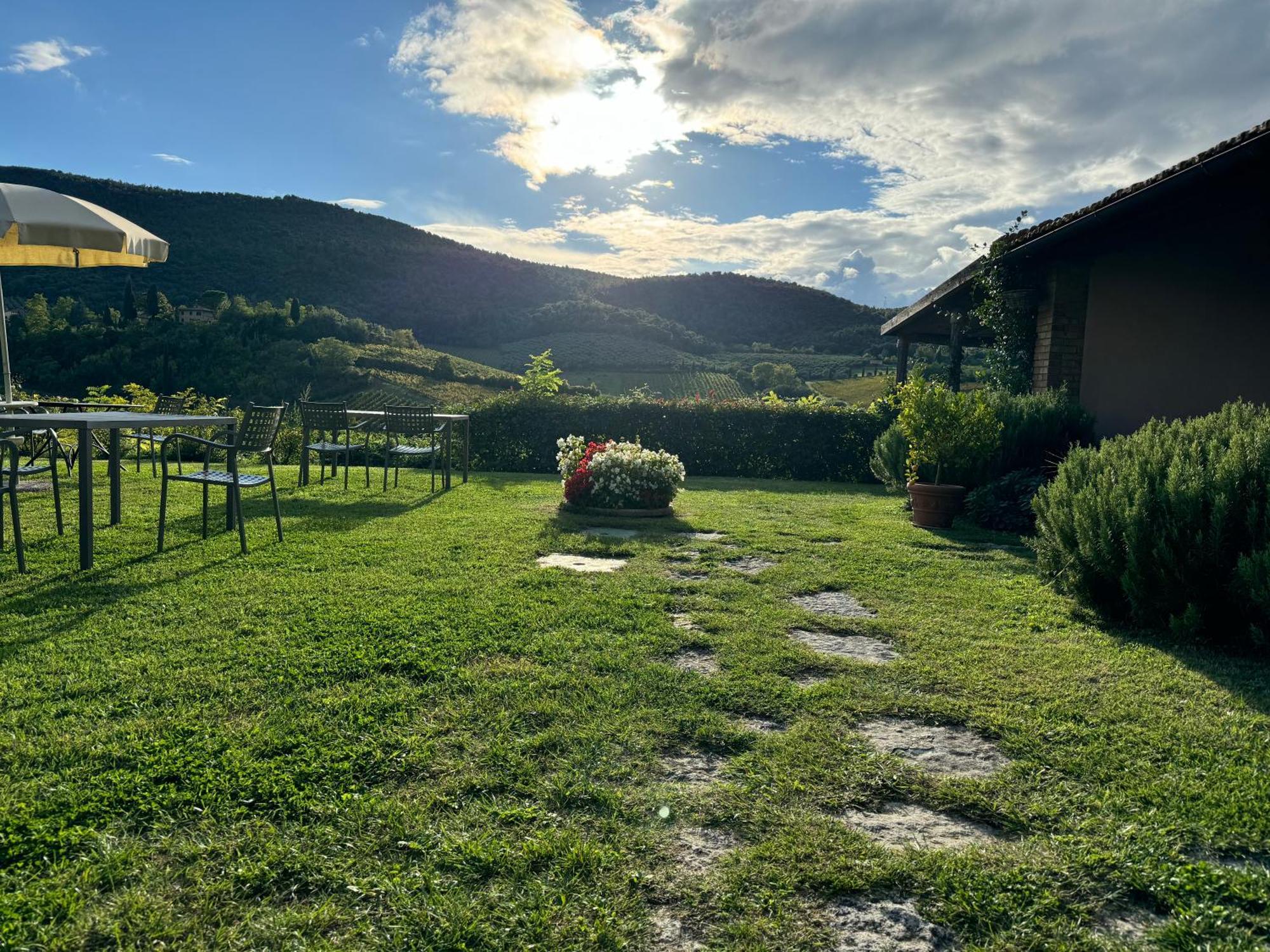 Villa Del Sole San Gimignano Exterior foto